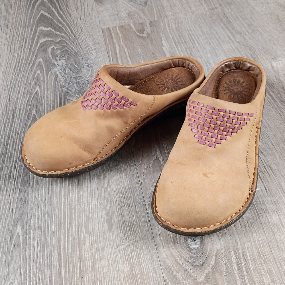 UGG Leather Sheepskin Lined Clogs Mule Slip On Shoes Size 6 Tan‎ Woven Detail